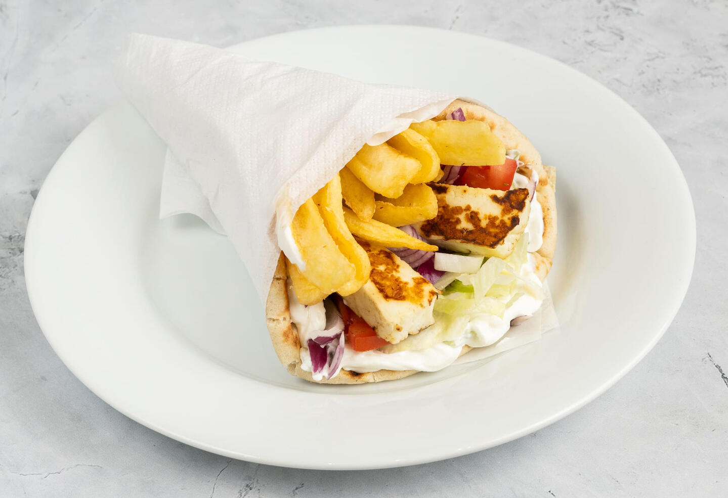 grillsajt-pita-budapest.jpg Grillsajt pita görög körettel és tzatzikivel